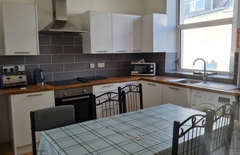 Clifton Place, Mutley, PL4 8HX