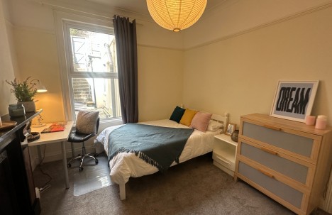 Ashford Road , Mutley, PL4 7BL