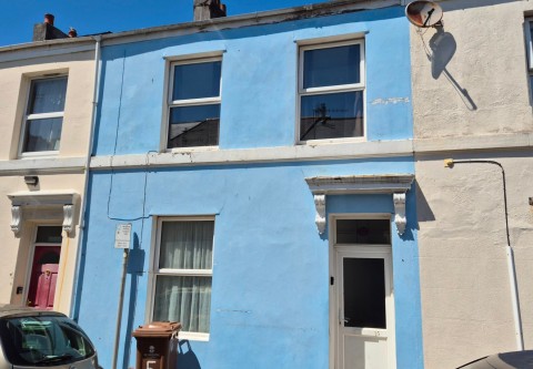 Essex Street, Stonehouse, PL1 5HB - £1,200.00 pcm