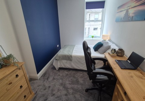 18 Prince Maurice Road , Mutley, PL4 7LJ - From £130.00 PPPW inc. bills